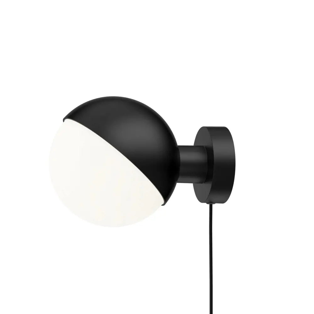 Louis Poulsen VL STUDIO 150 WALL G9 BLACK