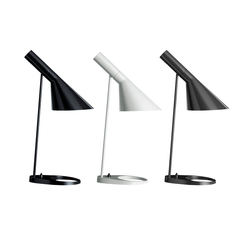 Louis Poulsen AJ Bordlampe V2 - sort