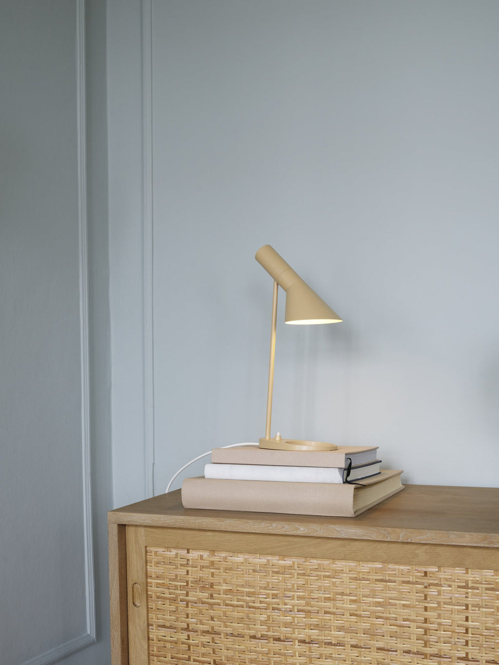 Louis Poulsen - AJ Mini Bordlampe - Warm Grey