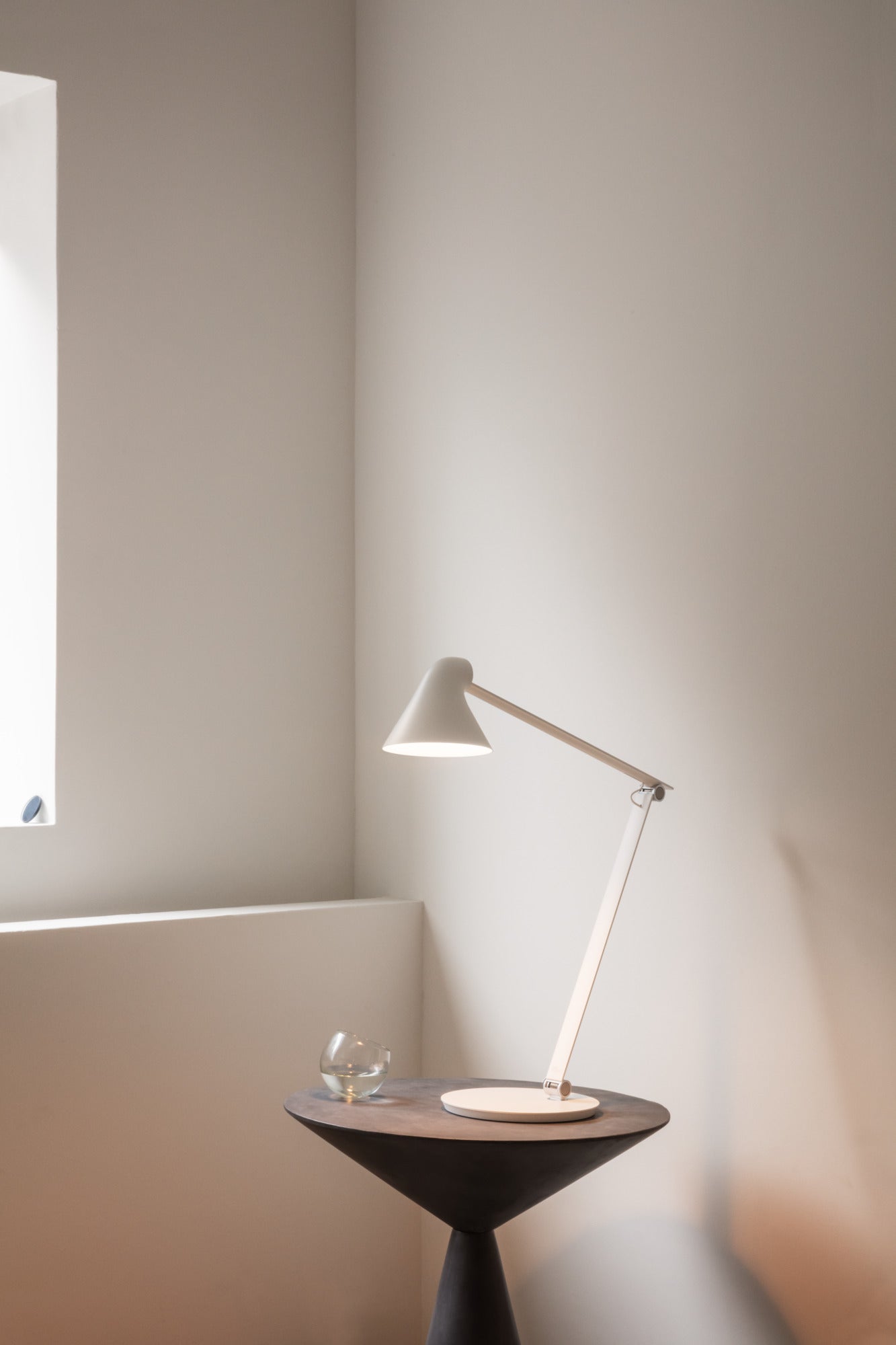 Louis Poulsen - NJP Bordlampe - Hvid