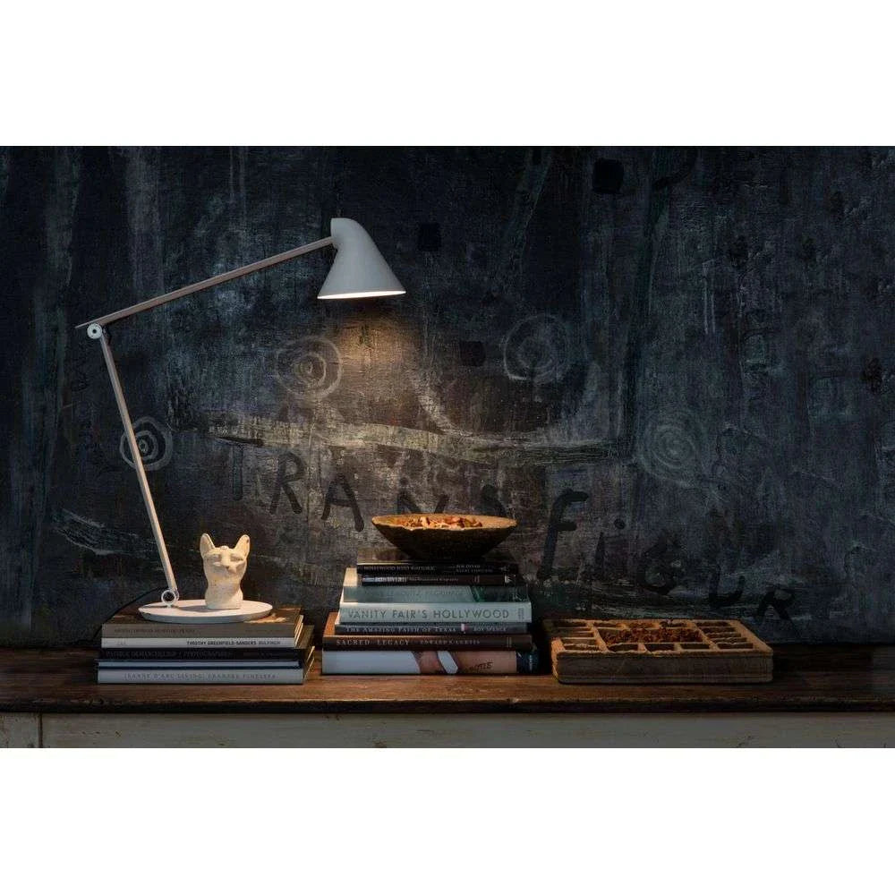 Louis Poulsen NJP Bordlampe m/fod Hvid