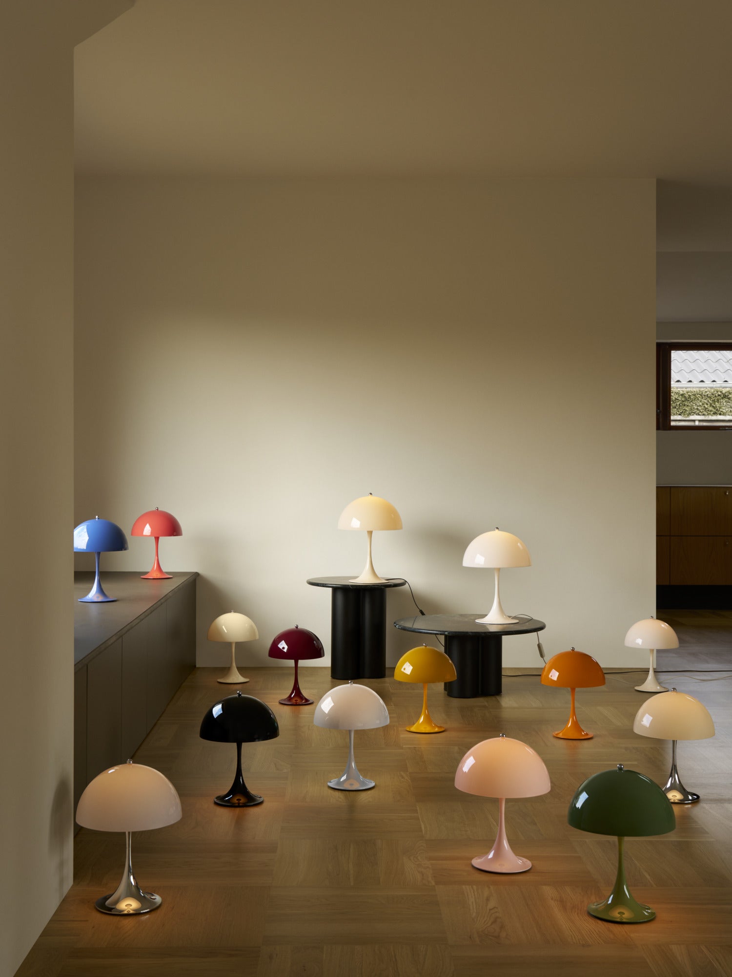 Louis Poulsen Panthella 250 Portable bordlampe - Opal Pale Blue