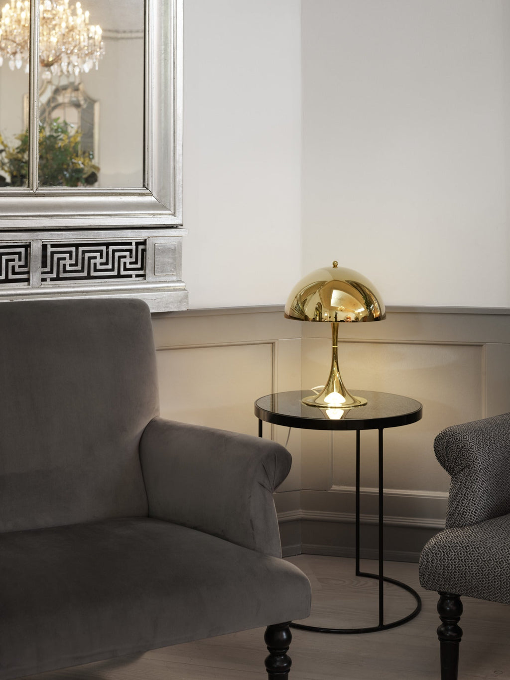 Louis Poulsen - Panthella 320 Bordlampe - Messing Metalliseret