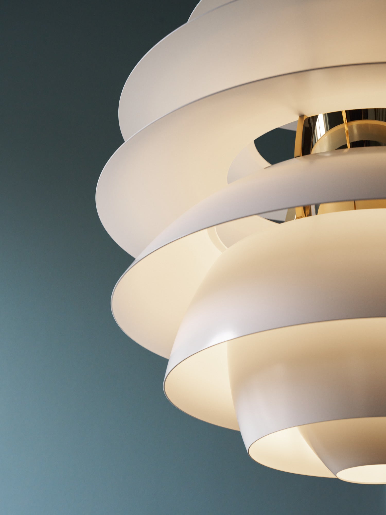 Louis Poulsen PH Snowball Soft White/Brass Metallised