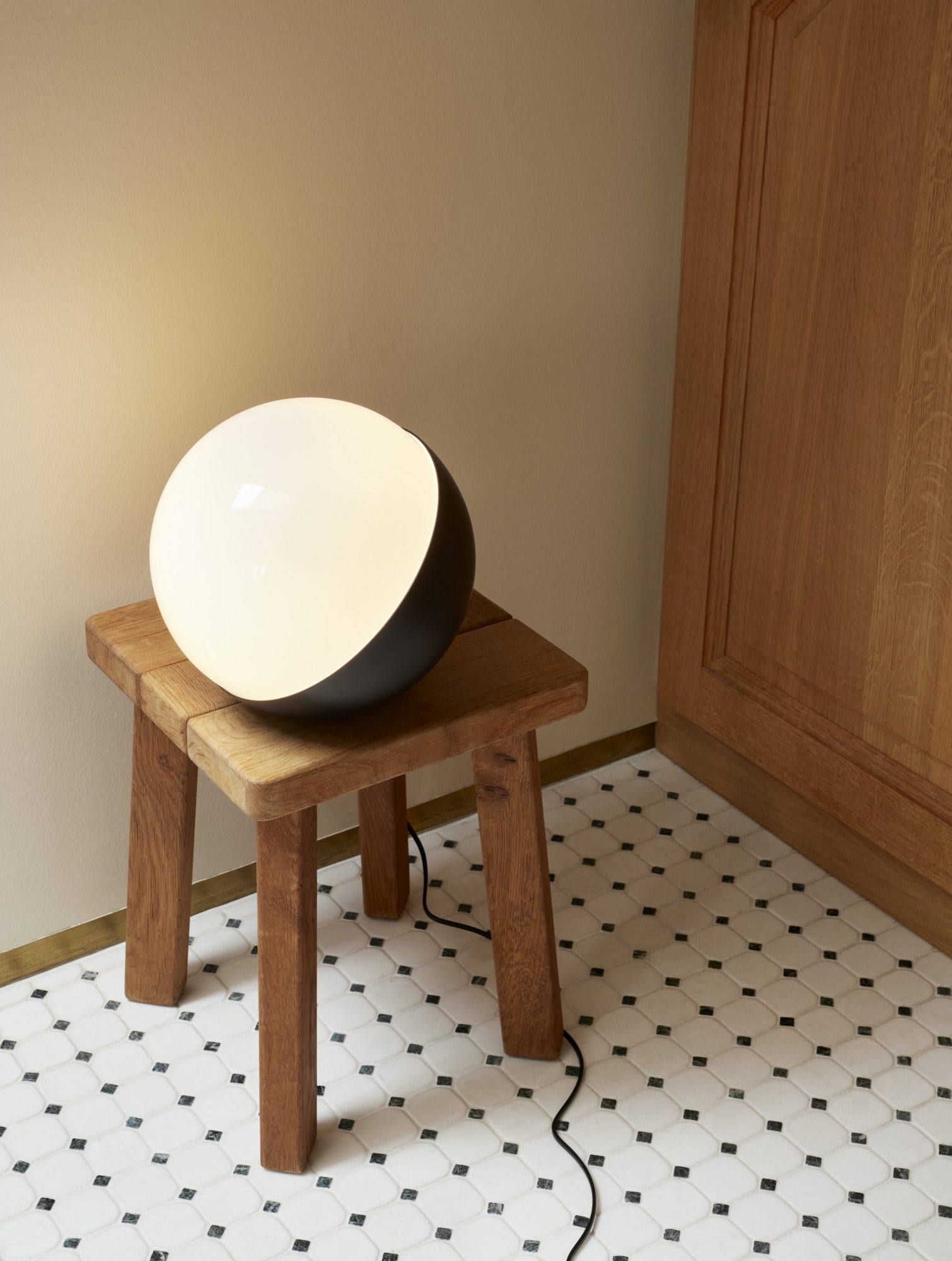 Louis Poulsen VL Studio Bord/Gulv - Sort Ø 320