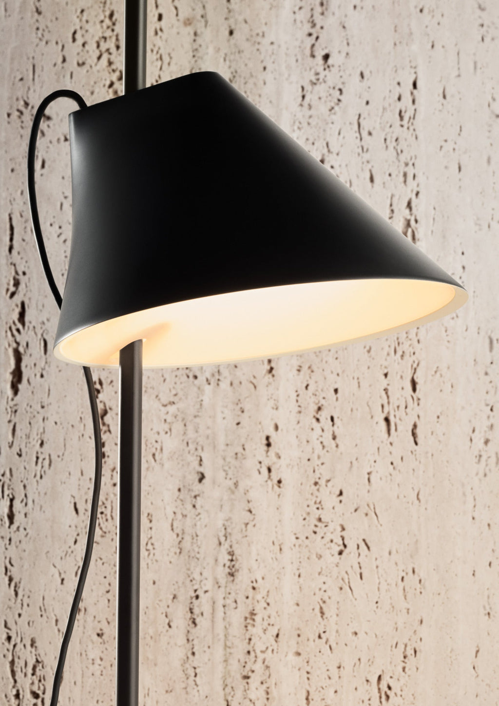 Louis Poulsen - YUH Bordlampe - Sort