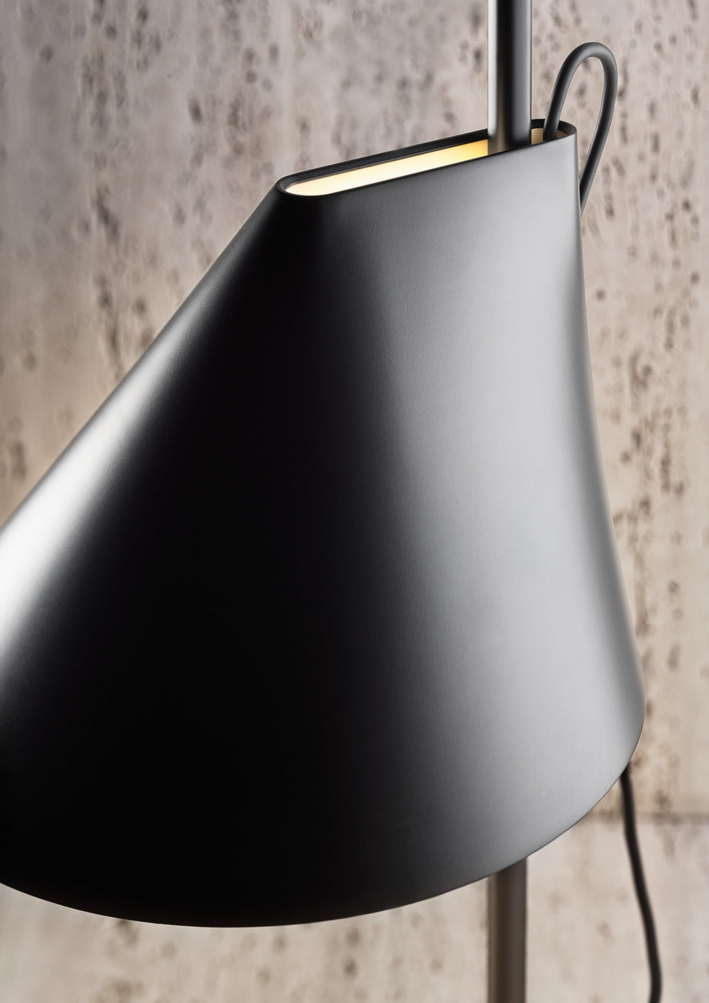 Louis Poulsen - YUH Bordlampe - Sort