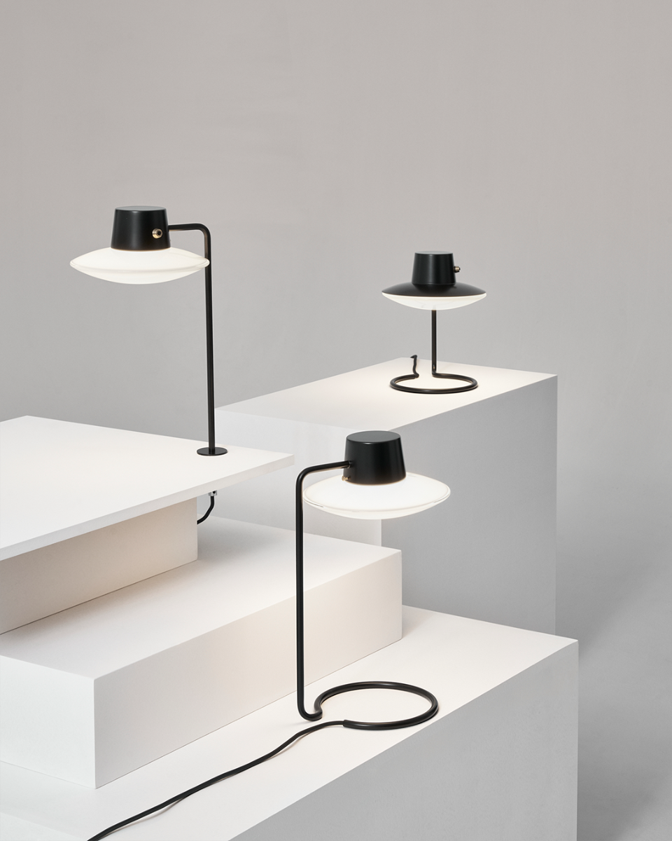 Louis Poulsen - Aj Oxford - Bordlampe - Opal m/skærm